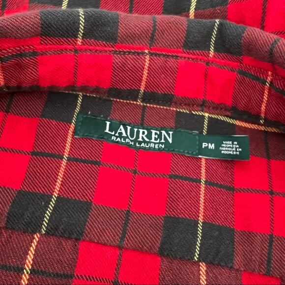Lauren Ralph Lauren Plaid Flannel Size PM Red Cotton Long Sleeve Button Down - Picture 4 of 7